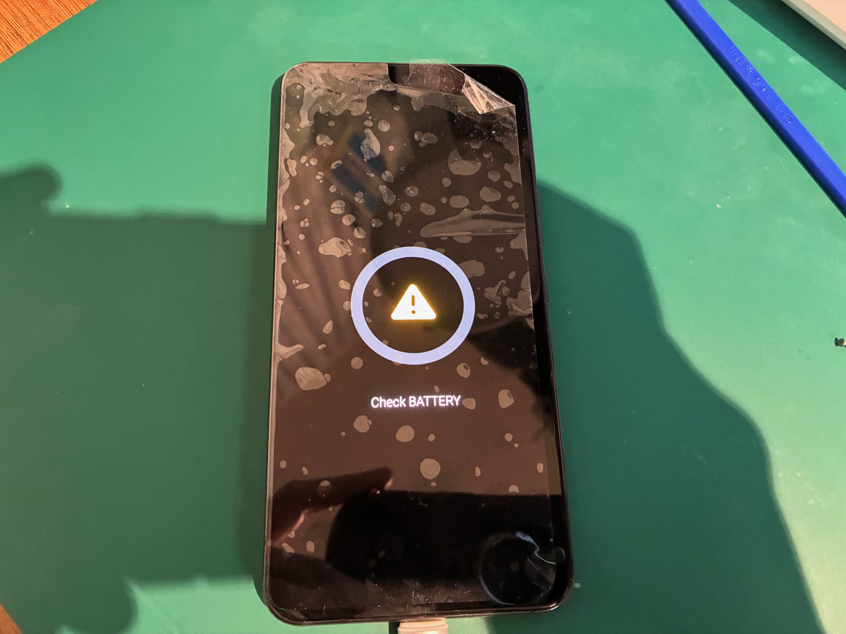 神戸市からお越しのお客様よりGalaxy S22のバッテリー交換をご依頼いただきました！